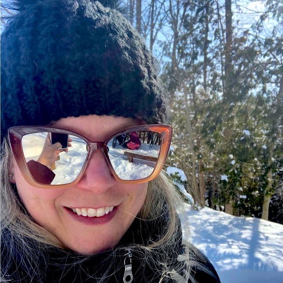 Meet your Posher, Morgan - Picture 1 of 2